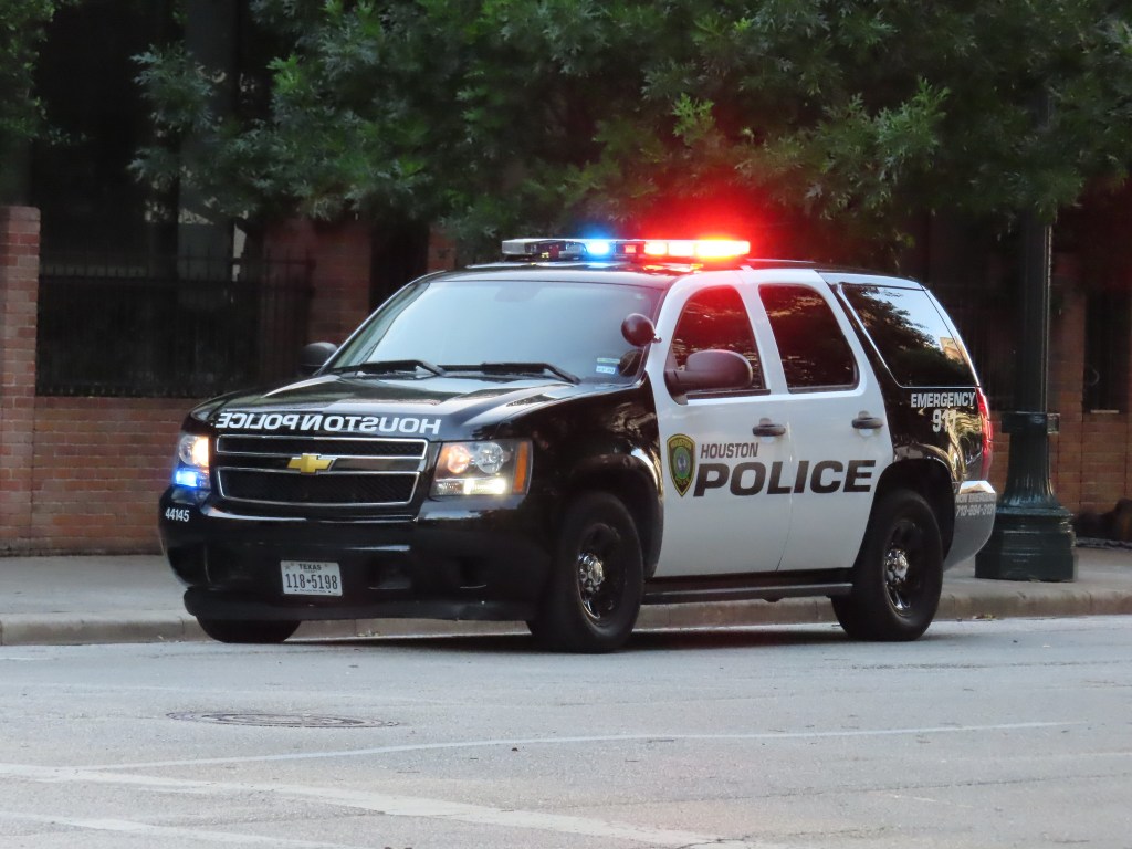 Deputy and Suspect Injured in Courthouse Area Shootout in Downtown&nbsp;Houston