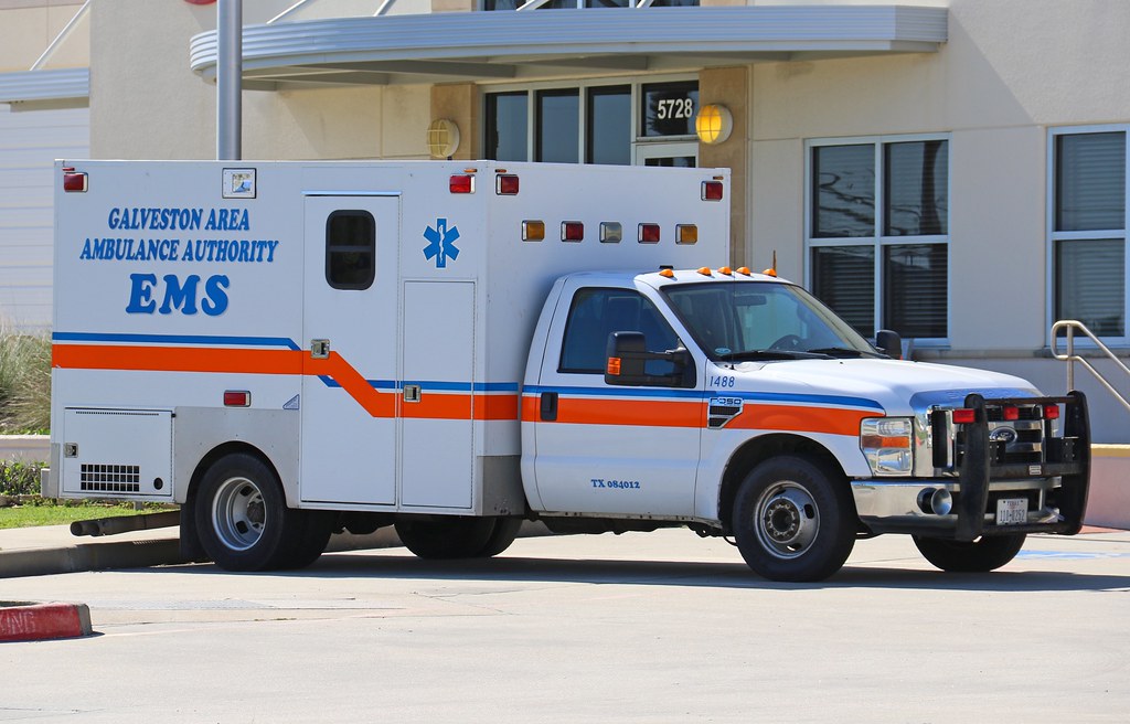 Police association criticizes Galveston EMS response time, after officer injured in&nbsp;training