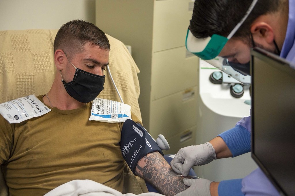 Kemah Police and Fire Departments Face Off in ‘Battle of the Badges’ Blood&nbsp;Drive