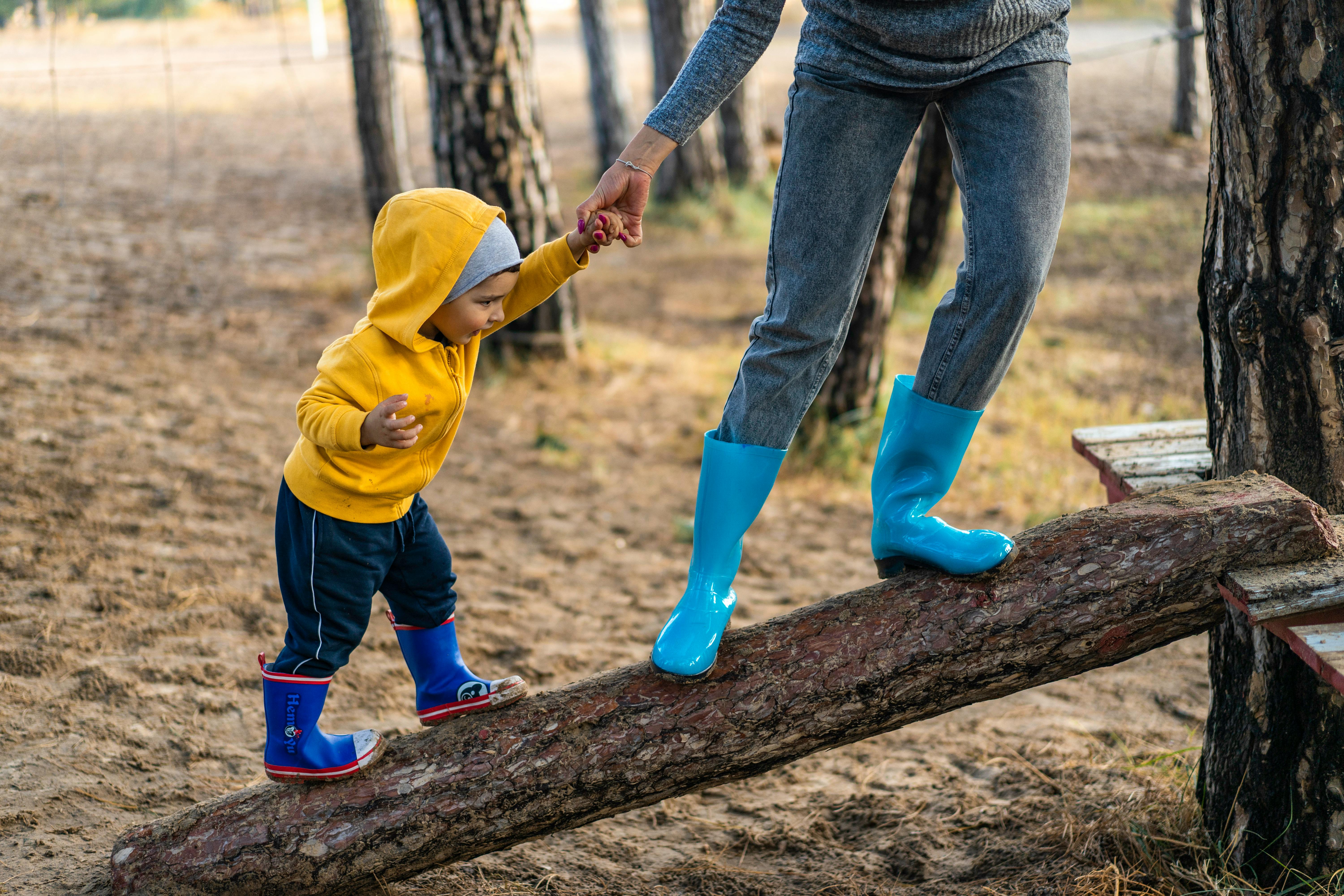 Summer Custody and Hurricane Season: A Texas Parent’s Guide to Safe Visitation Planning