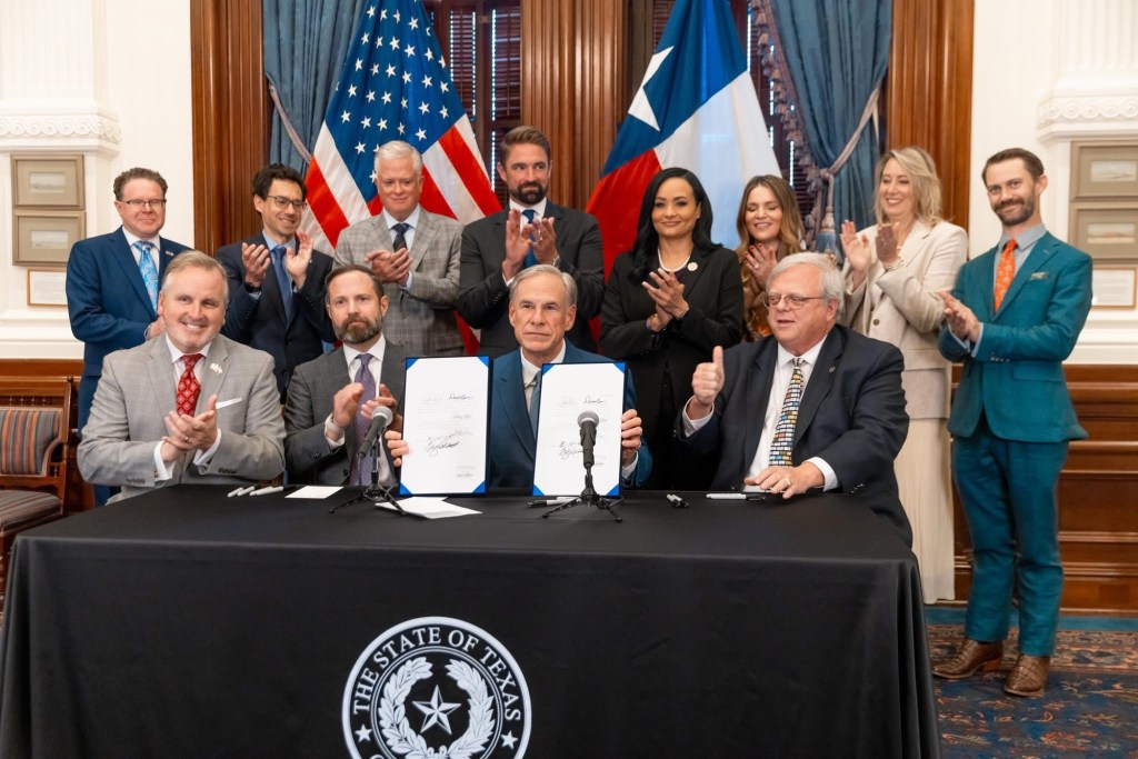 Governor Abbott Holds Ceremonial Signing for Squatter Removal&nbsp;Bill