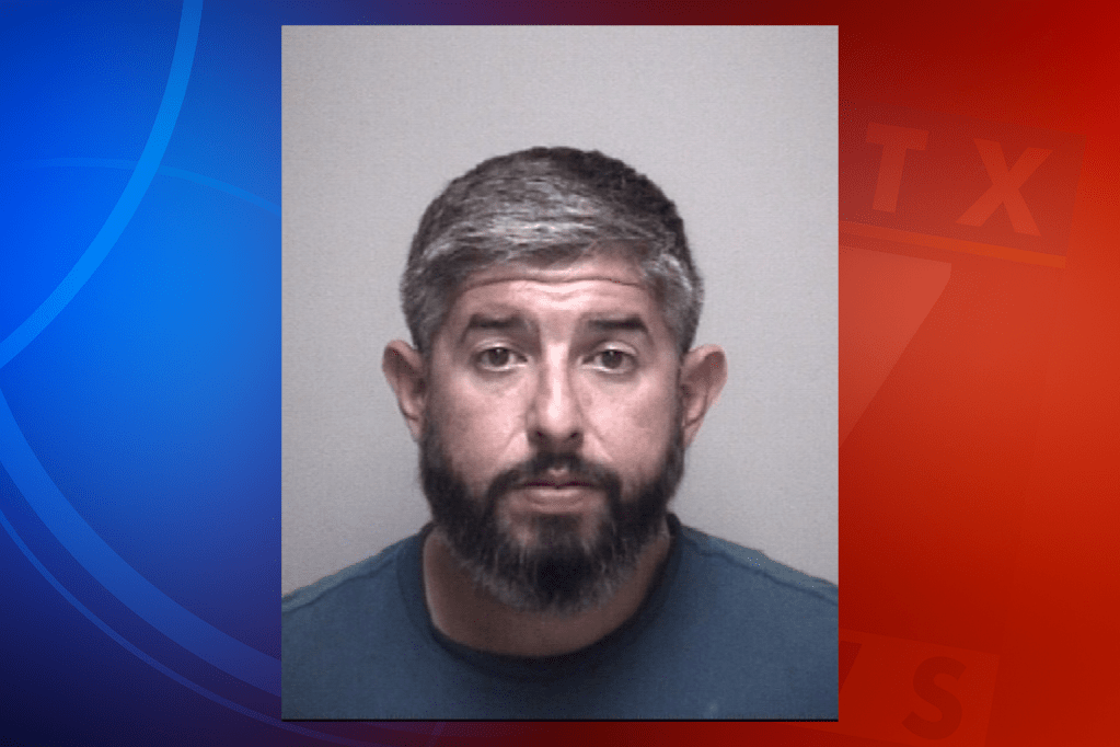 Texas City officer faces DWI charge after stop in La&nbsp;Marque