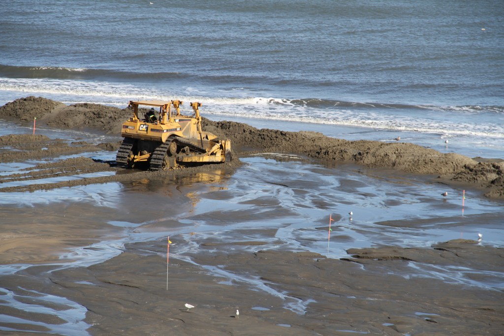 Galveston launching major beach renourishment project on west&nbsp;end