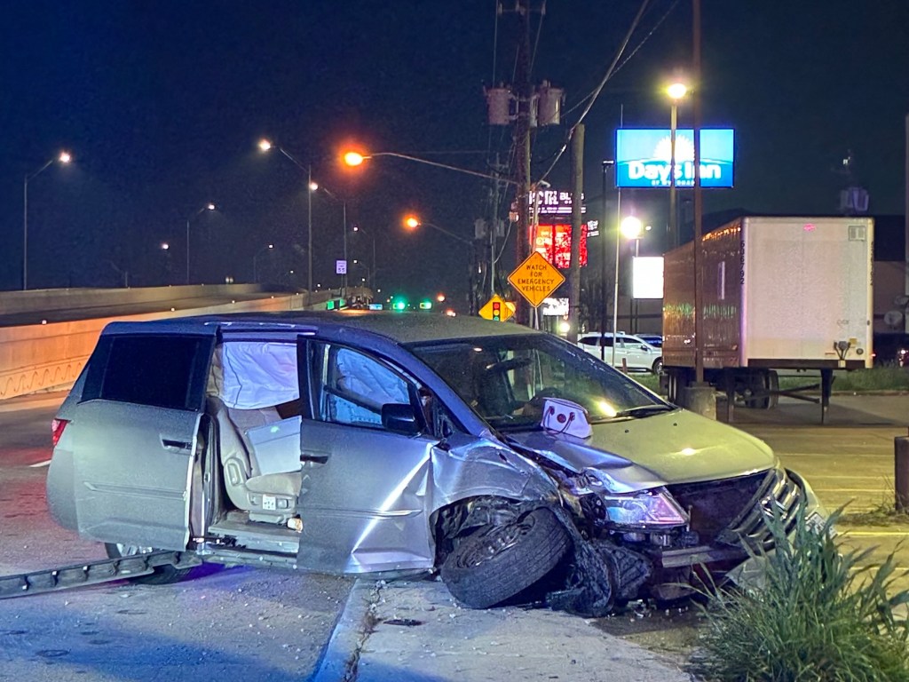 Kemah Police Arrest Driver for DWI After Early Morning Crash on SH-146