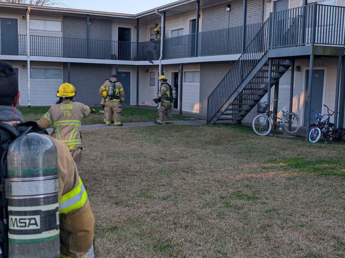 Apartment Fire on West South Street Prompts Evacuations in Alvin