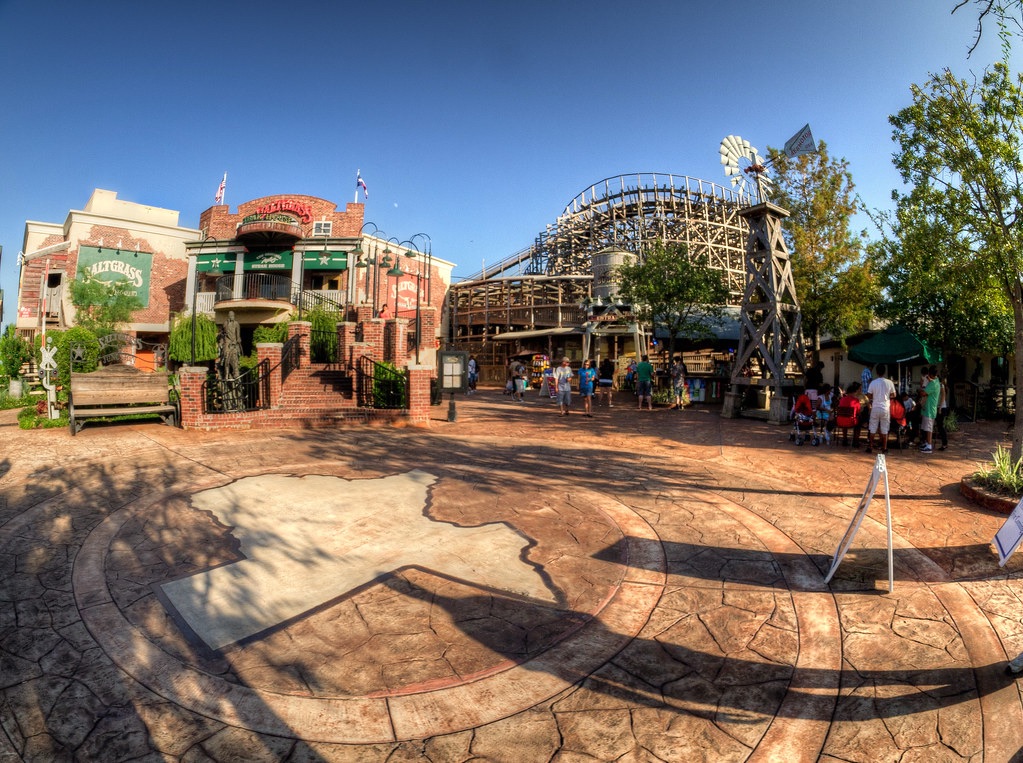 Kemah Boardwalk announces details for Boardwalk Bay attraction