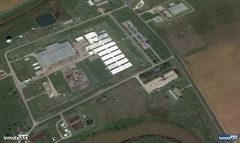 Three inmates injured in stabbing incident at Brazoria County state prison