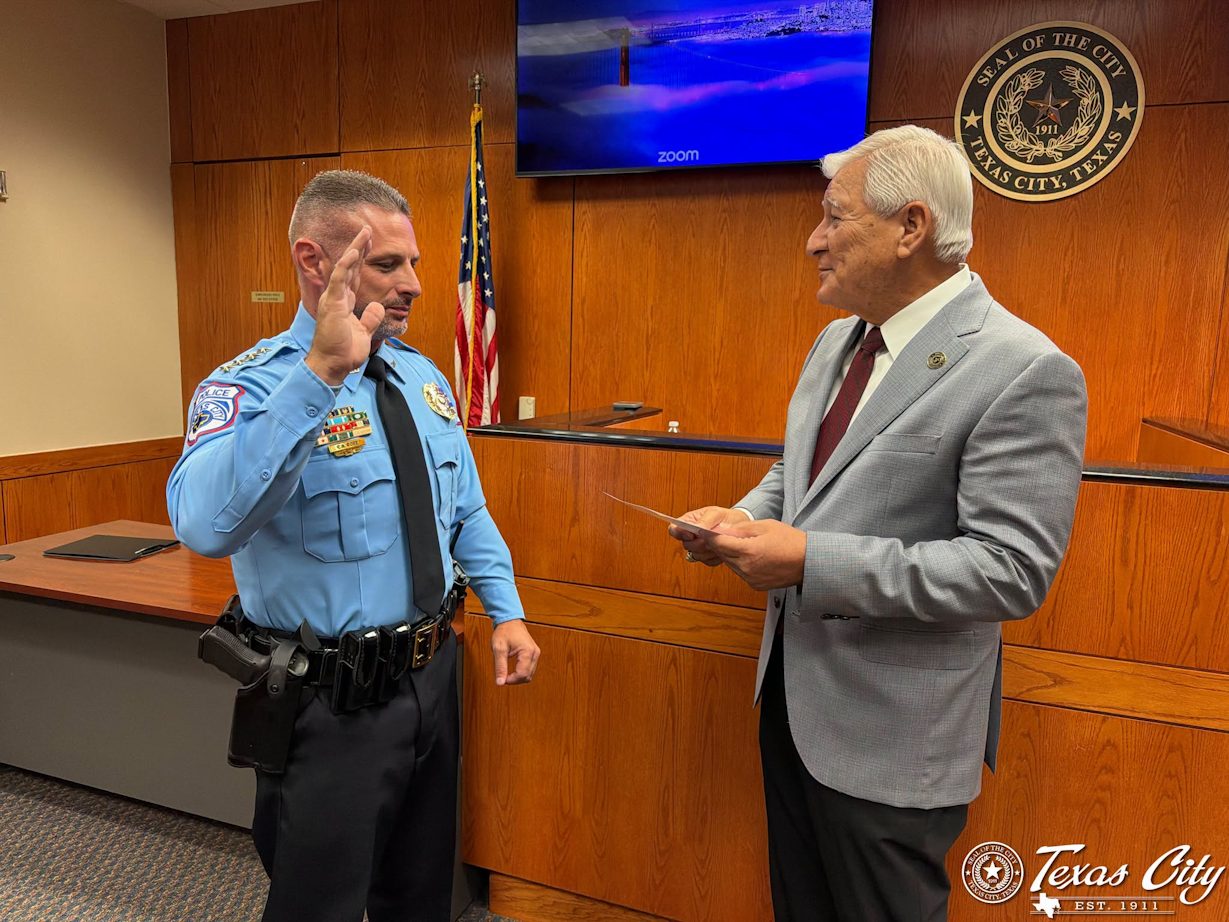 Texas City Police Department swears in new chief, assistant chief