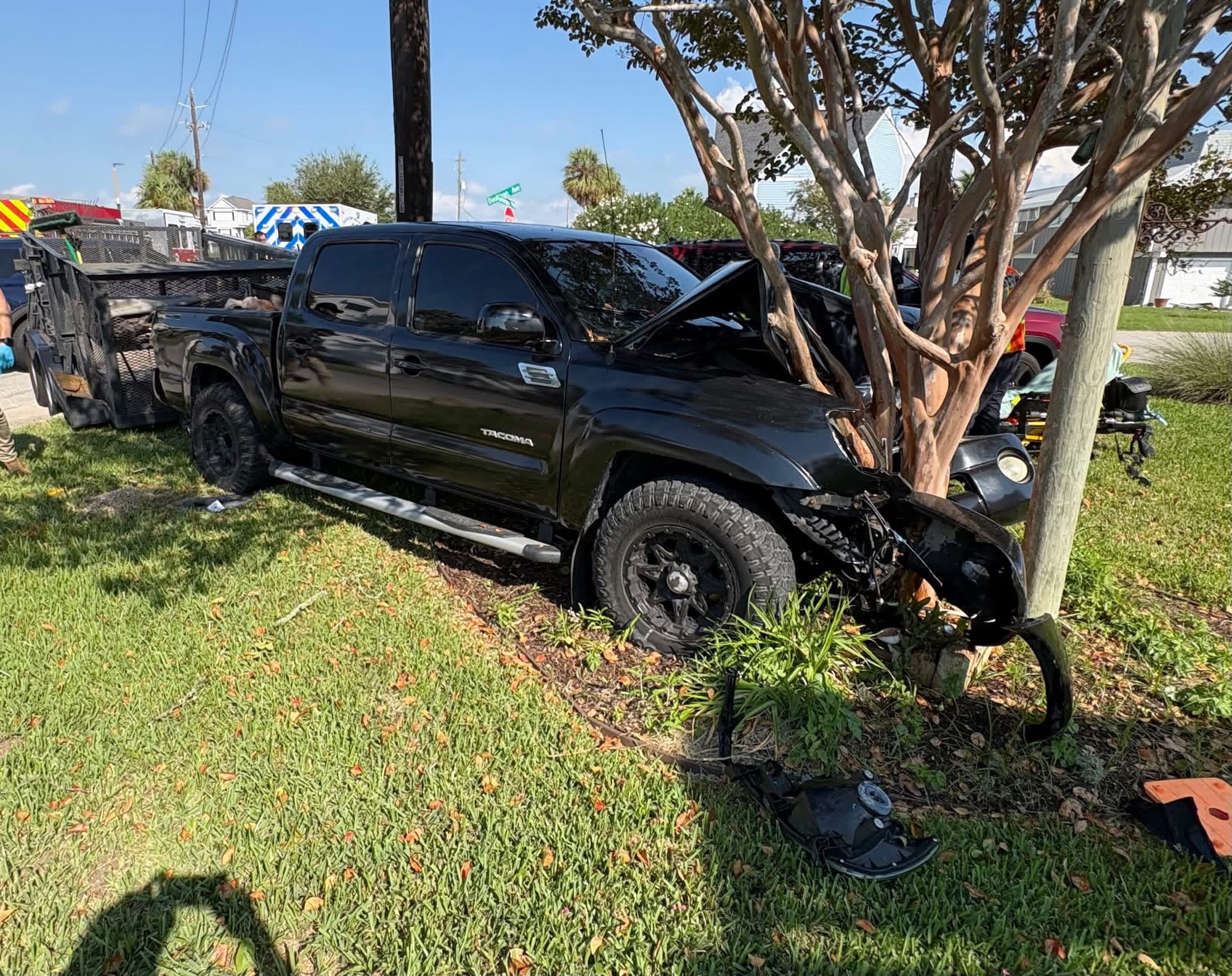 Man arrested after ramming ICE vehicle during Galveston operation